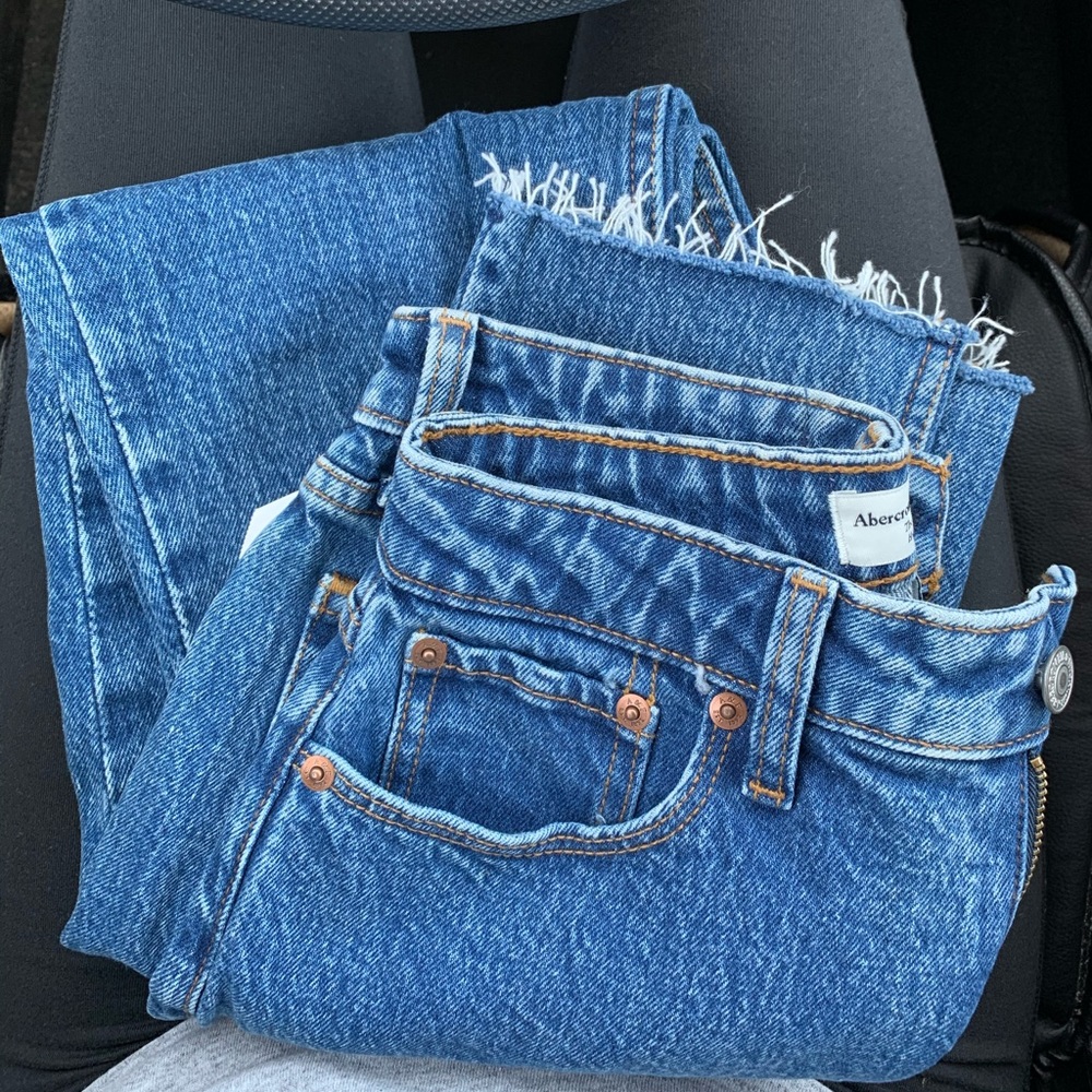 Abercrombie curve love jeans